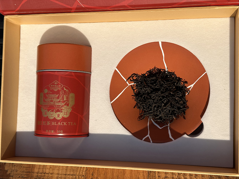 科尔沁左翼中旗万年上山茶与器